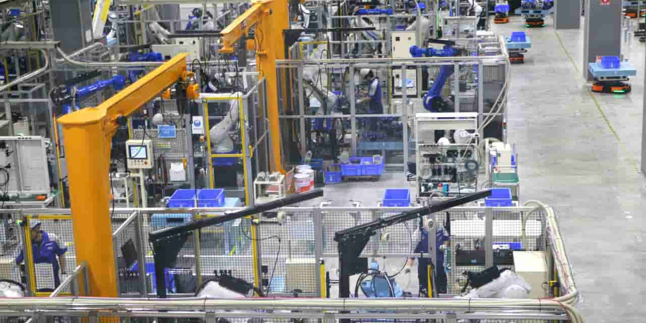 Japan eyes AI-powered comeback in factory robot race