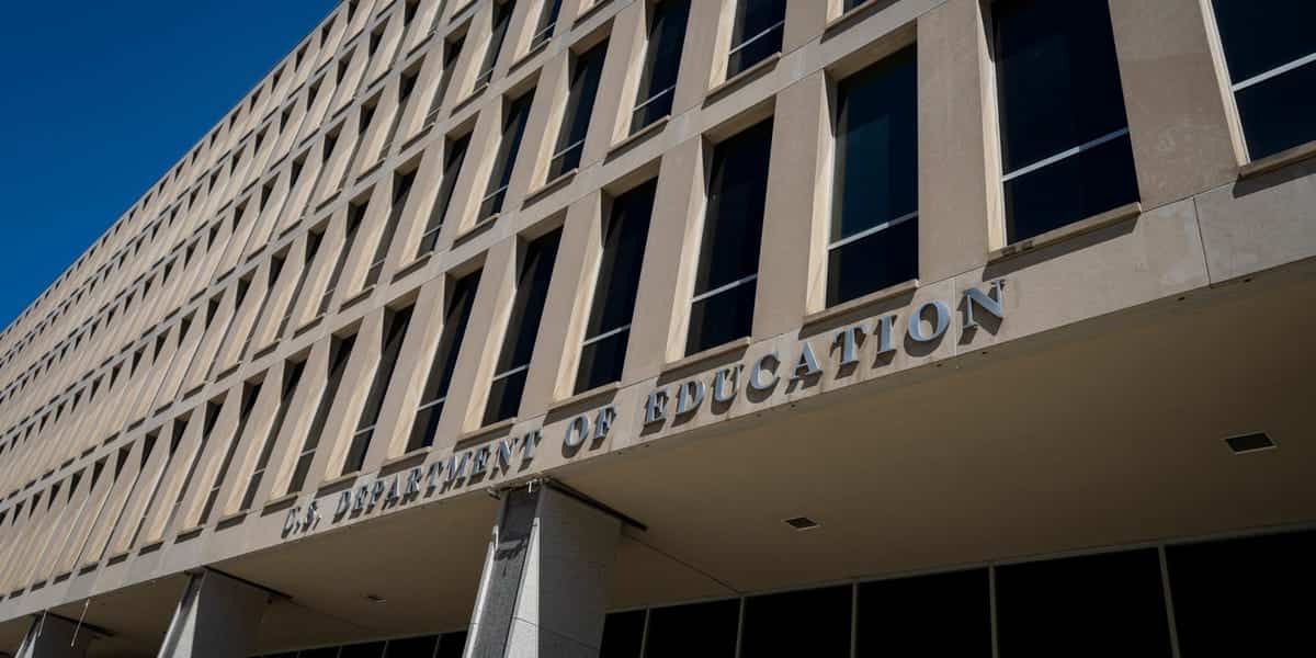 Education Dept. expert unaware of repayment glitch in student loan lawsuit