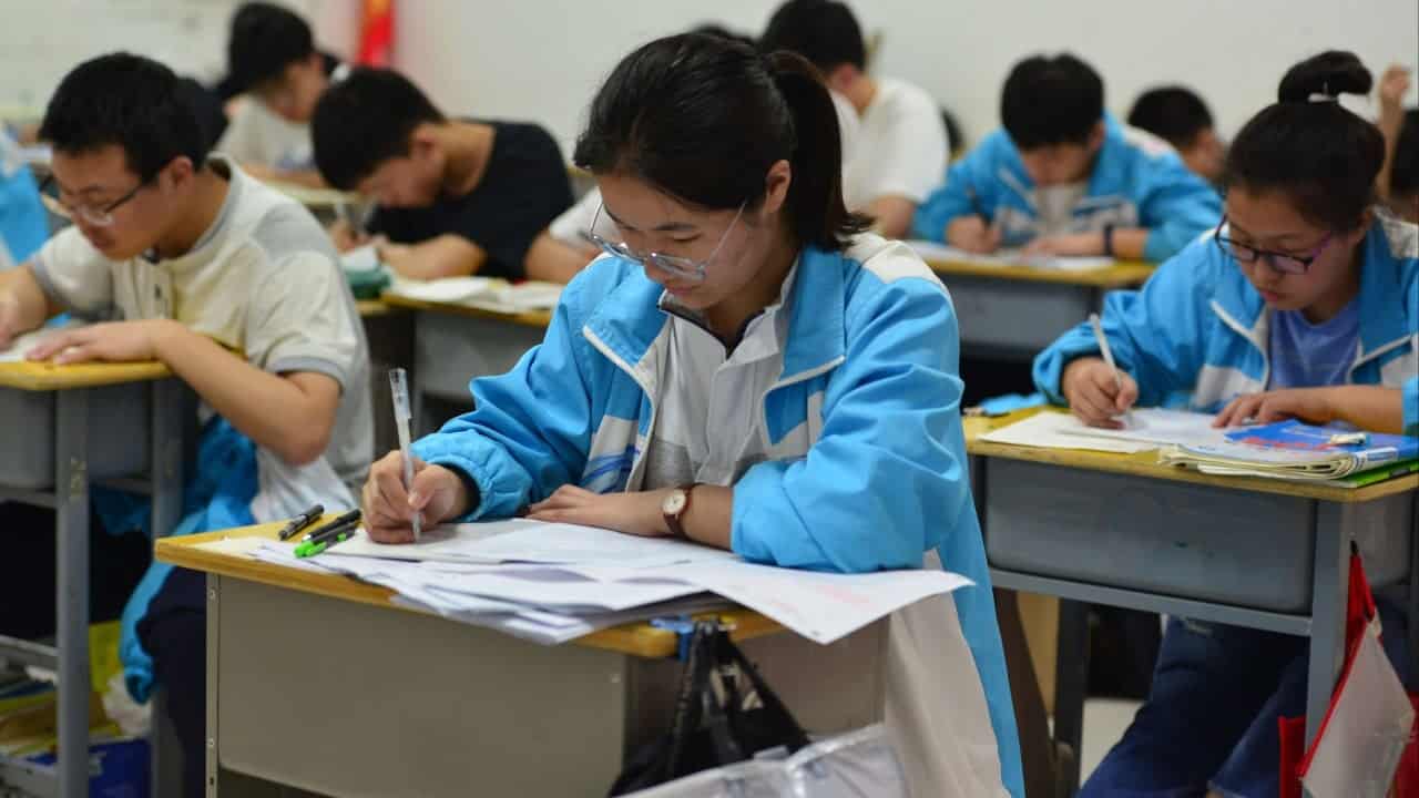 Academic warns Gaokao reforms may expose Chinese public to pseudo-history