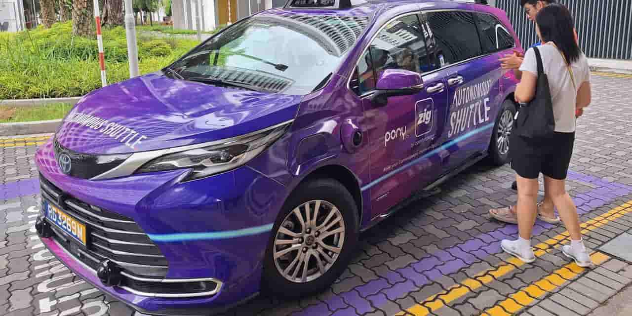 Singapore expands autonomous taxi trials
