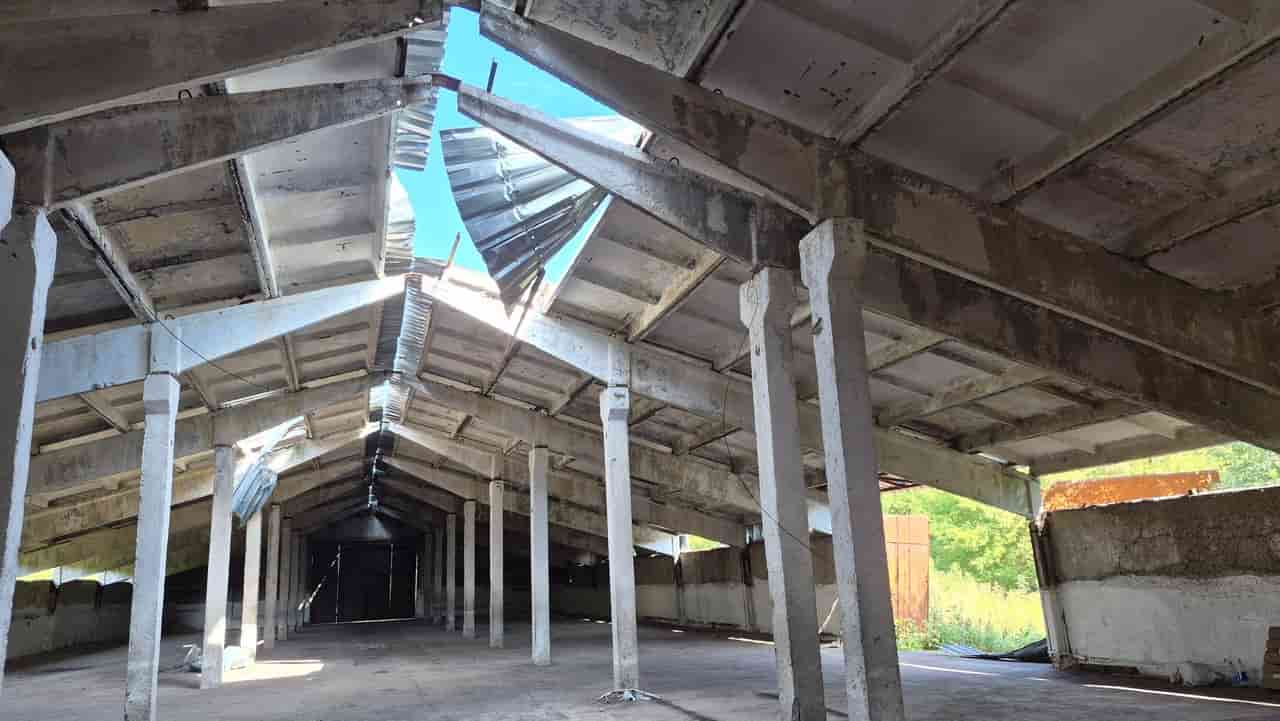 Russia destroys 90% of Ukraine's modern storage facilities, minister says