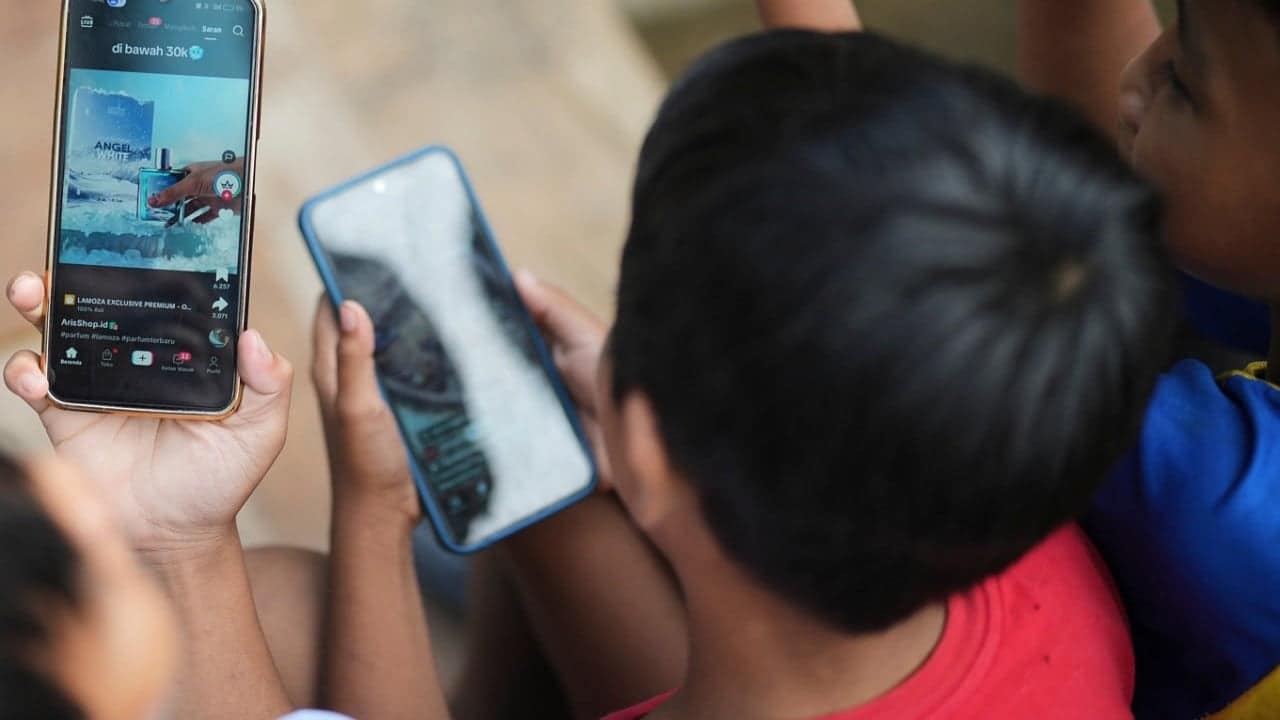 Indonesia blocks 4.8 million underage social media accounts