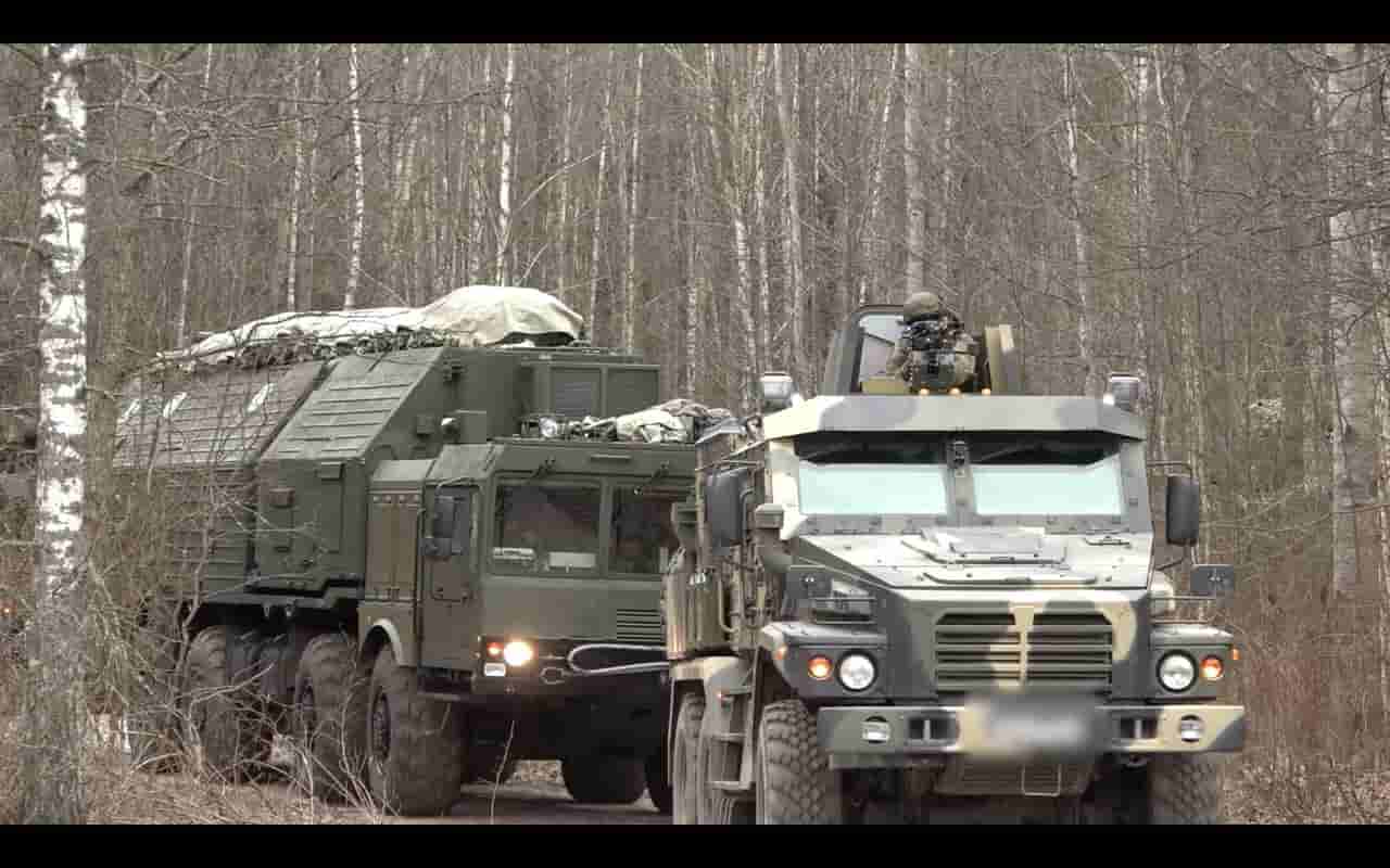 Ukraine intelligence: Russian Oreshnik missile brigade deployed in Belarus