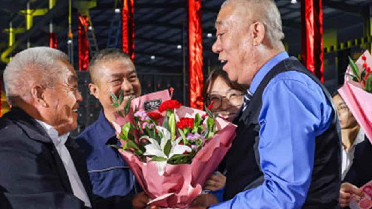 China 'most generous boss' fires employee for excluding mother from wedding