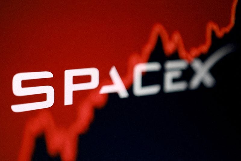 US Megacaps Slide on SpaceX Slump, AI Spending Worries
