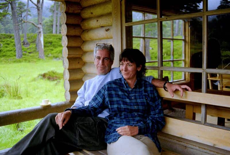 Ghislaine Maxwell claims new evidence undermines conviction; prosecutors dispute