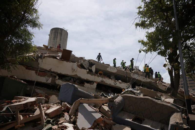 Father and son rescued four days after Venezuela earthquakes