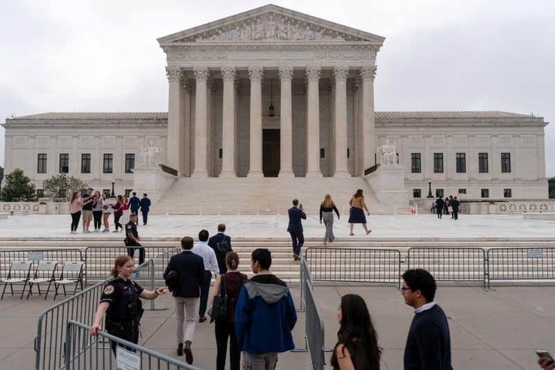 Supreme Court backs Trump's firing of FTC member