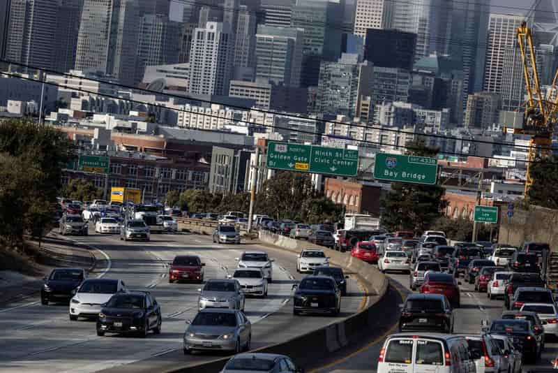 Trump signs memo to ease vehicle repair access