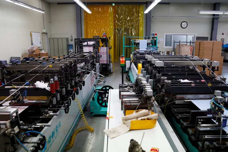 Japan manufacturing extends growth, caps best quarter since Q1 2014