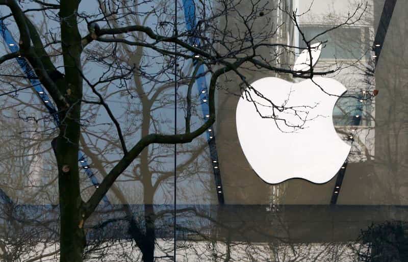 Apple CEO Tim Cook, EU Tech Chief Henna Virkkunen Hold Constructive Talks on Siri AI