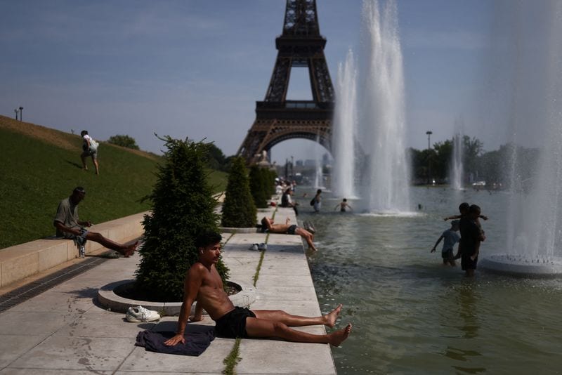 French Greens to force no-confidence vote over heat wave response