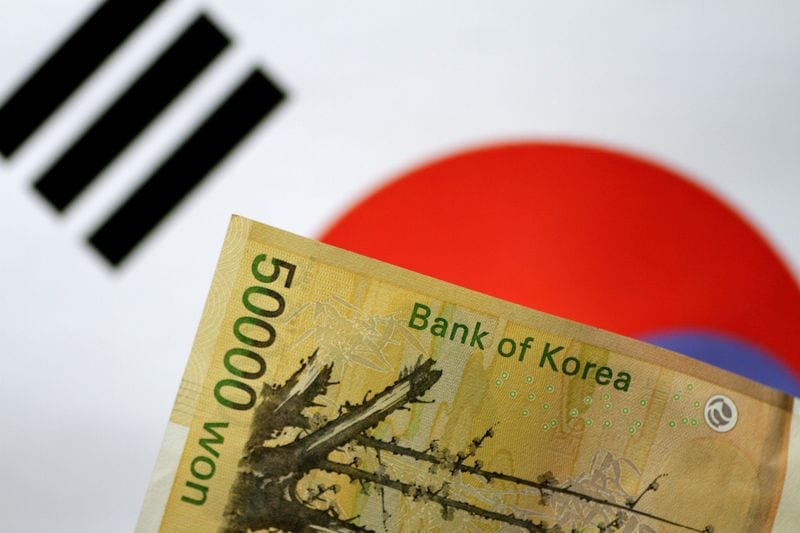 South Korea currency chief says won is misaligned, in talks with Japan