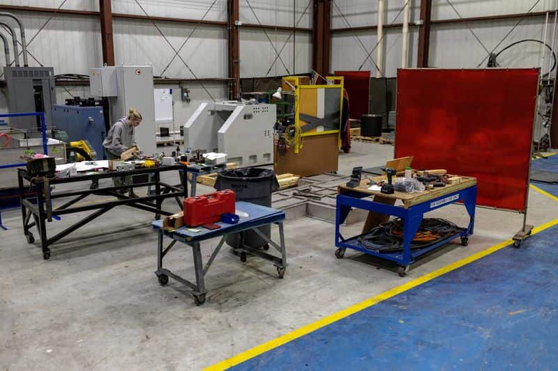 US factory orders decline in May amid weak commercial aircraft demand