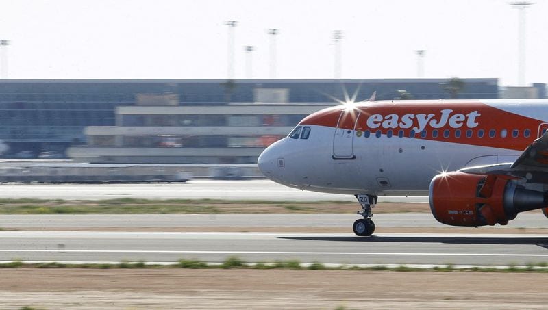 EasyJet board backs Apollo's £5.7B bid, opening door for takeover battle