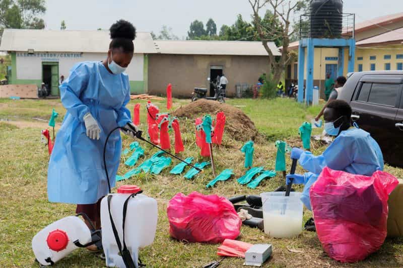 Ebola treatment trial begins in Congo amid ongoing mourning