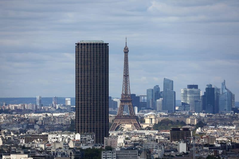 France cuts 2026 economic growth forecast to 0.7%