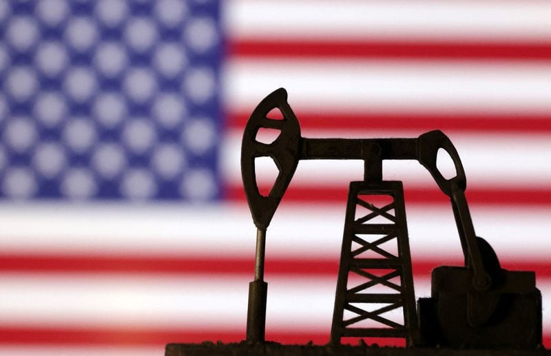 Russia Bans Diesel Exports; US Futures Surge Amid Refinery Attacks