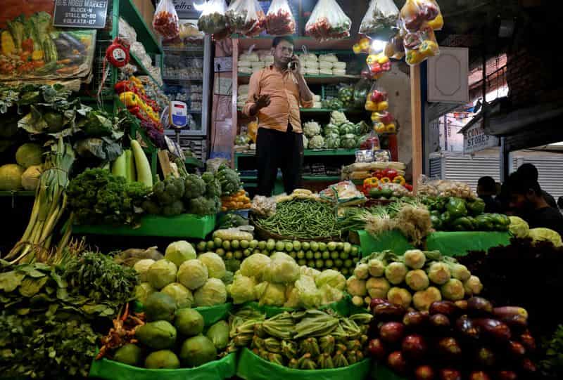 India consumer inflation likely topped RBI's 4% target in June: Reuters poll