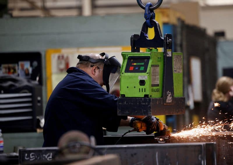 Canada's economy adds 18,200 jobs in June, unemployment rate falls to 6.5%