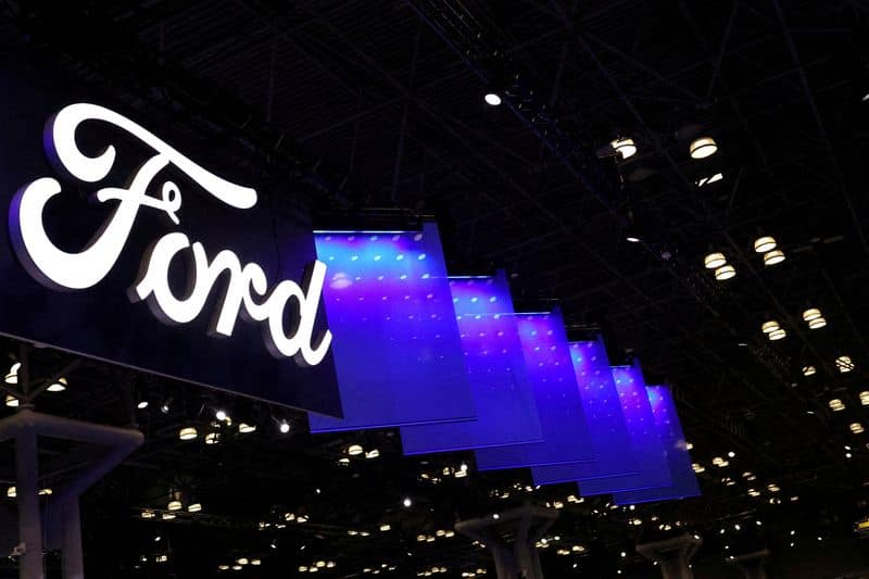 Ford, Unifor reach tentative labor deal in Canada