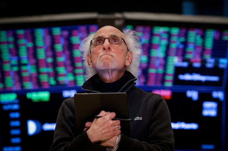 S&P 500, Nasdaq Rise on Soft Inflation; Dow Falls