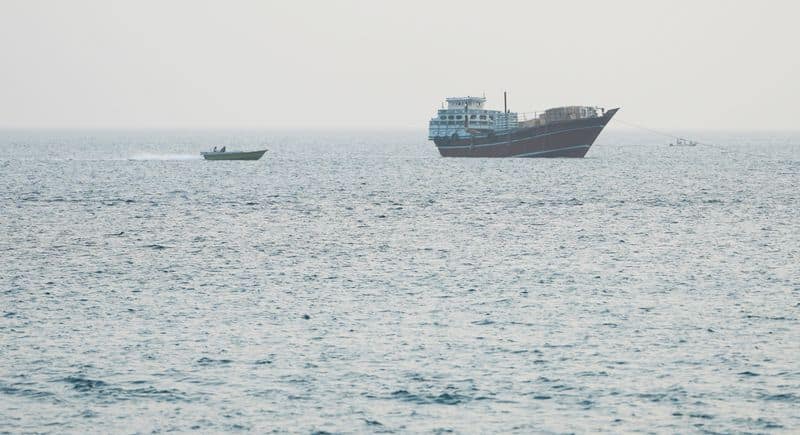 Ships Avoid US-Guided Hormuz Transit Amid Iran Attacks