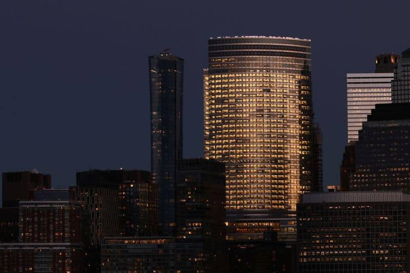 Wall Street banks' prime brokerage revenue jumps on hedge fund activity