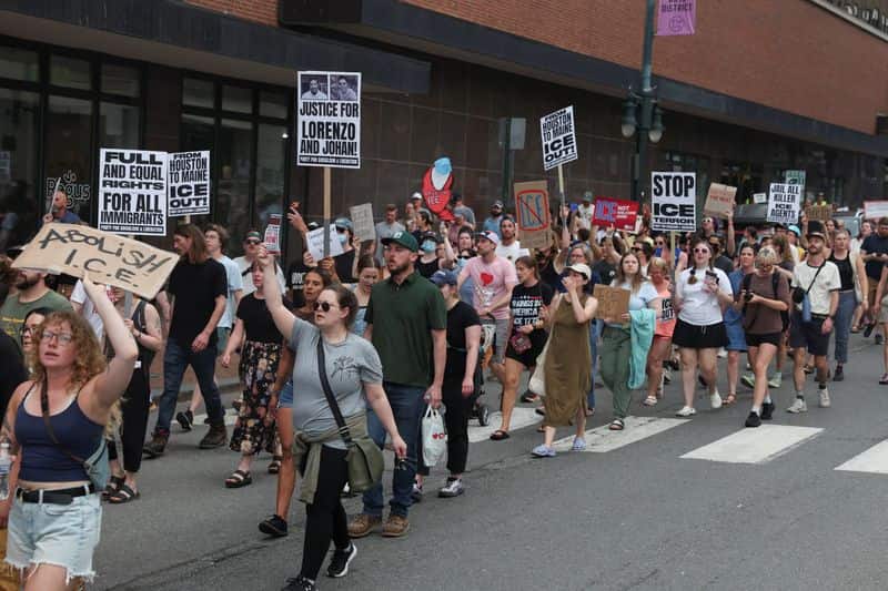 ICE shooting complicates Senator Collins' reelection bid