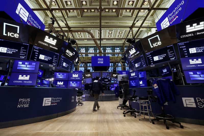 Asian stocks fall, oil set for weekly gain on Middle East tensions