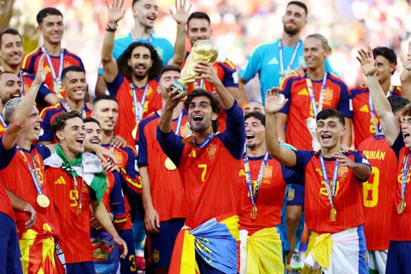 Trump, Infantino booed at World Cup trophy ceremony