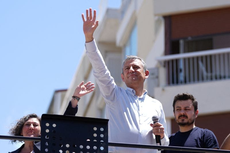 Turkey's opposition party splits as ousted leader forms new party