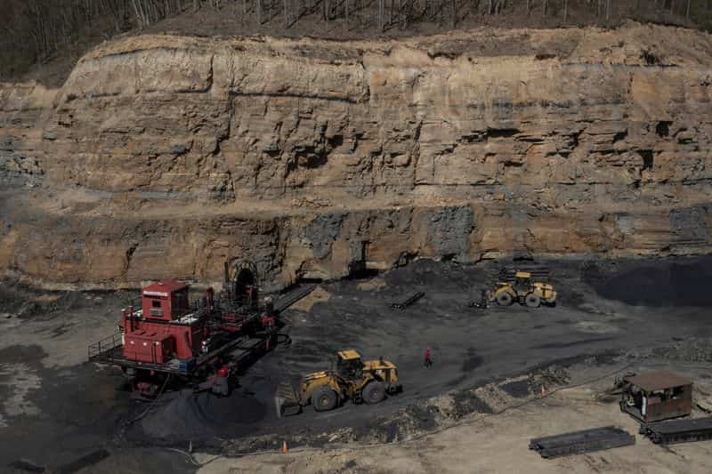 Coal council urges Trump administration to finance new and existing plants
