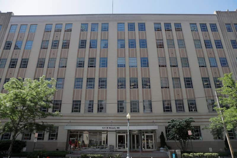 US agency proposes ending employer race, sex data reporting