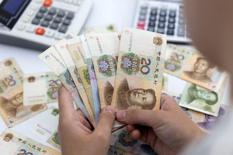China's fiscal revenue expands 4.7% in first half