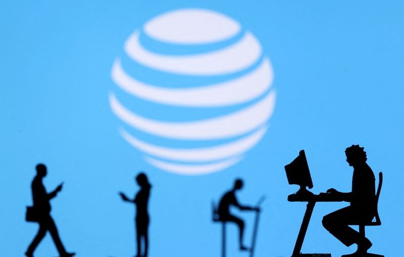 AT&T beats subscriber targets on bundled offers