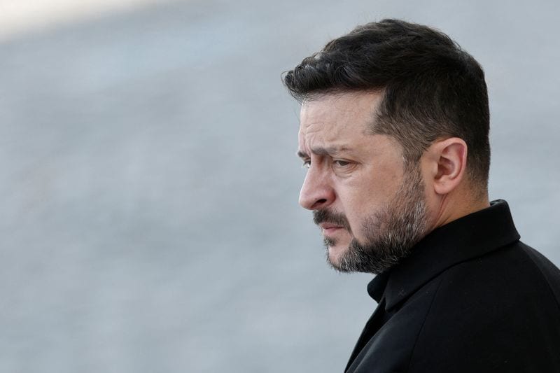 Trump envoys discuss Ukraine peace, weapons with Zelenskiy