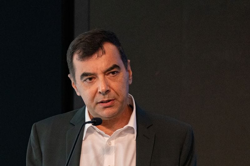 Mobileye founder Amnon Shashua plans to step down as CEO