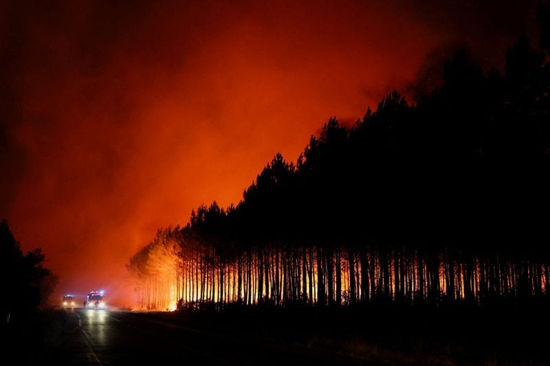 Wildfires Force Thousands to Evacuate French Campsites