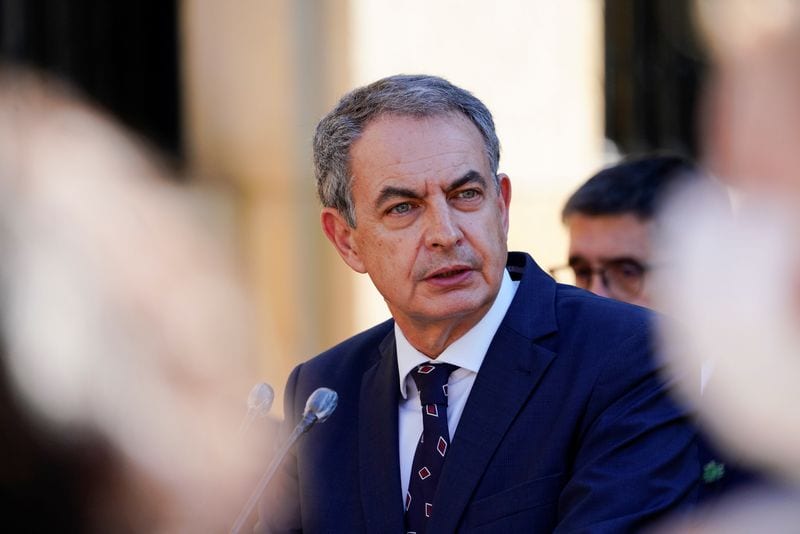 Spain's Zapatero calls seized jewels a 'courtesy gift' amid probe