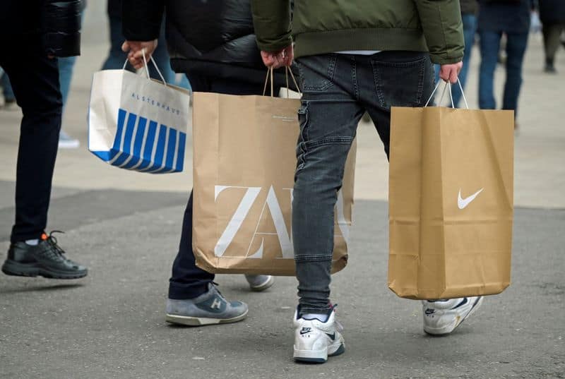 German consumer sentiment dips slightly into August