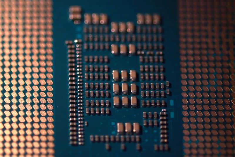 China begins making homegrown DUV chipmaking tools, The Information reports