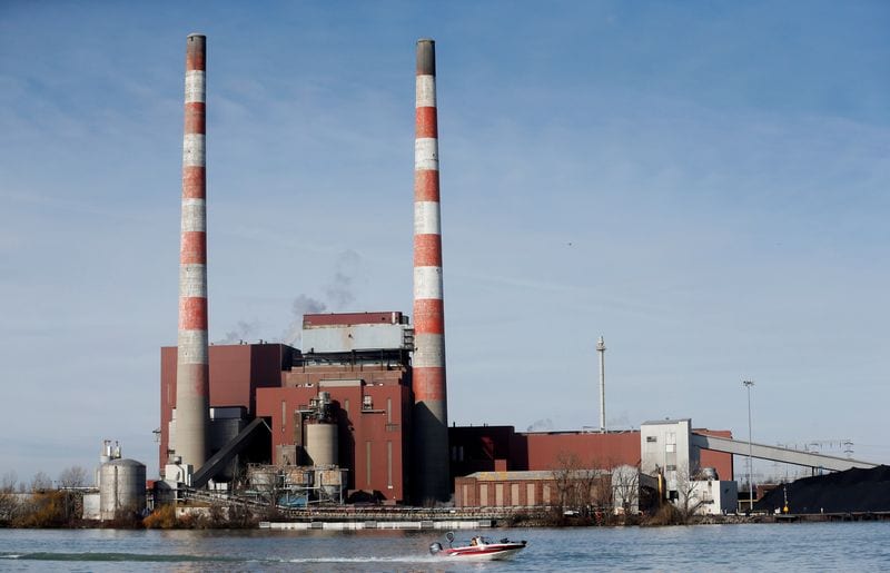 Mondelez, DTE Energy top quarterly profit estimates