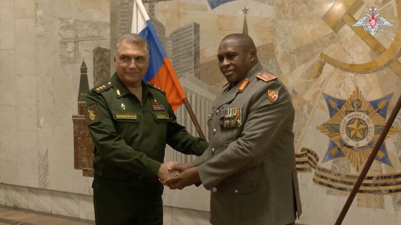South African army chief visits Moscow, agrees to strengthen military ties
