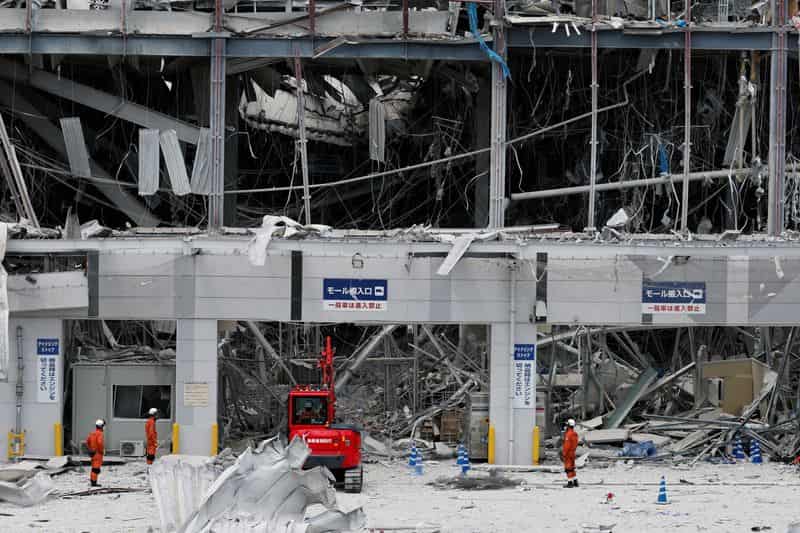 Japan earthquake: Communities struggle with water and heat after quake