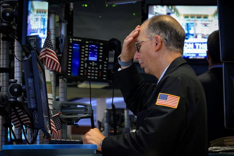 US Stocks Face Jobs Report and Big Earnings Week Amid Volatility