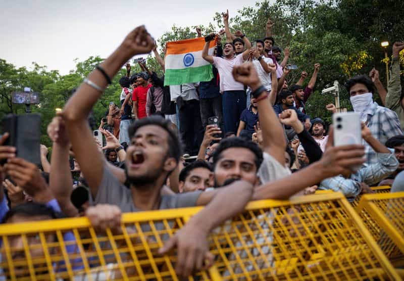 Modi seeks to forgive students protesting exam leaks