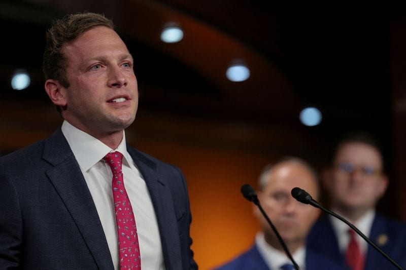 Senator Moreno Calls for Rep. Miller to Resign Amid Abuse Allegations