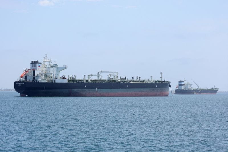 US oil exports fall to eight-month low in July