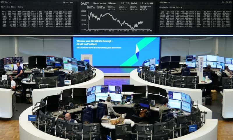 European stocks hit record high on tech gains and strong earnings
